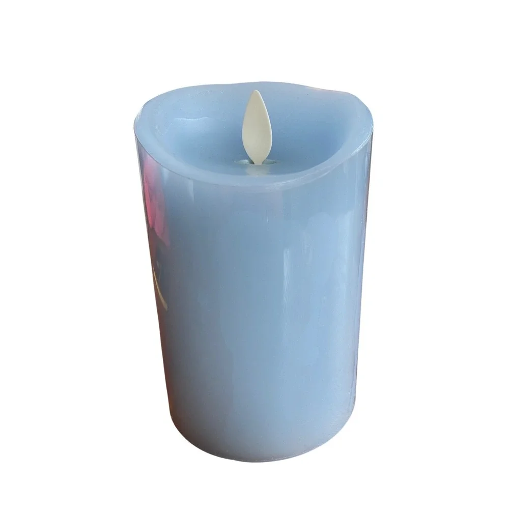 Luminara Blue Flameless Pillar Candle Real Flame Effect Timer LU5401 3x5